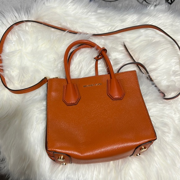 Michael kors satchel - Picture 2 of 8